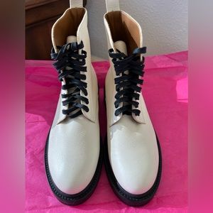 Gorgeous boots by Frye, size 8.5, new